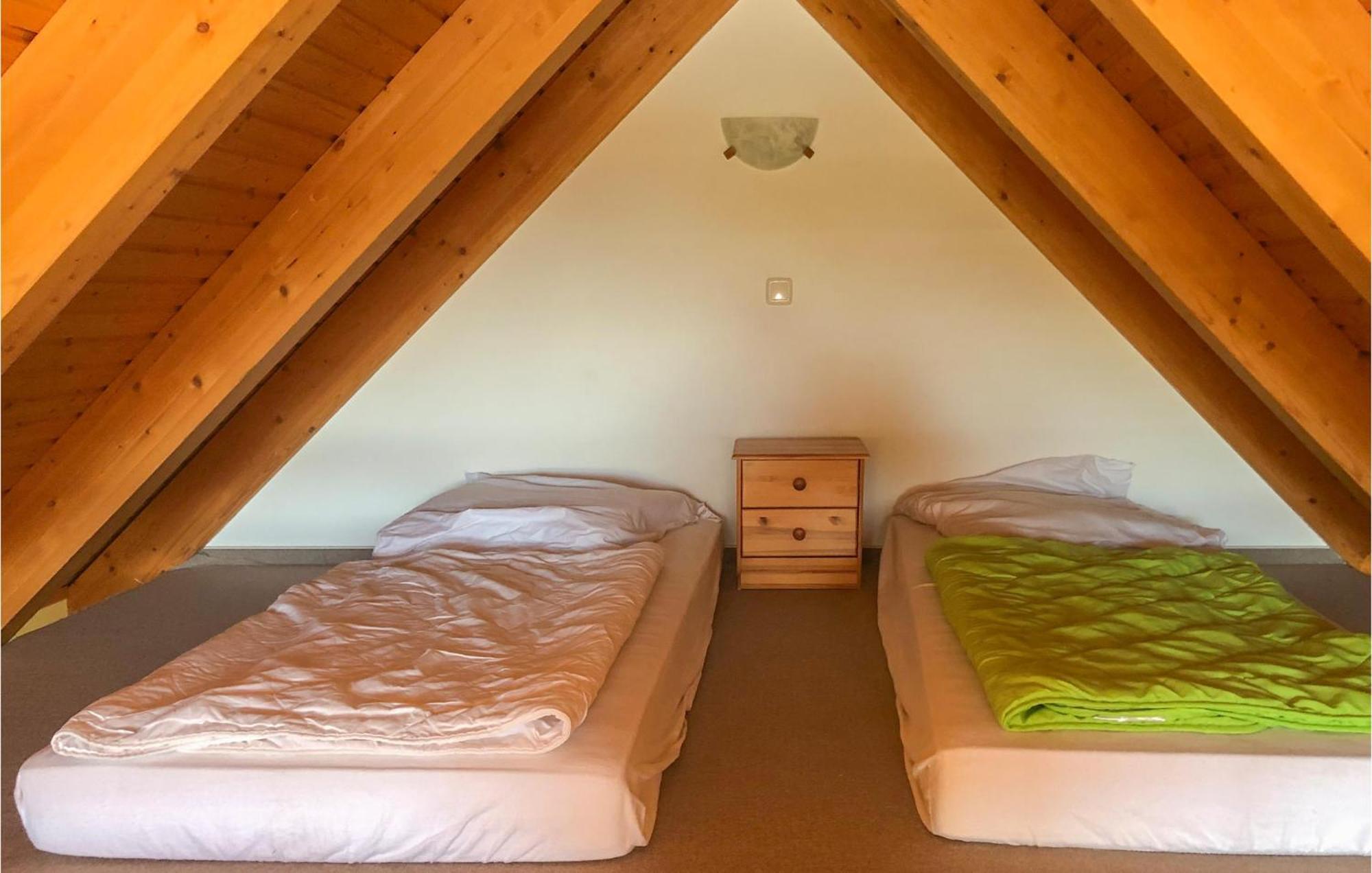 2 Bedroom Amazing Home In Plau Am See Exteriér fotografie